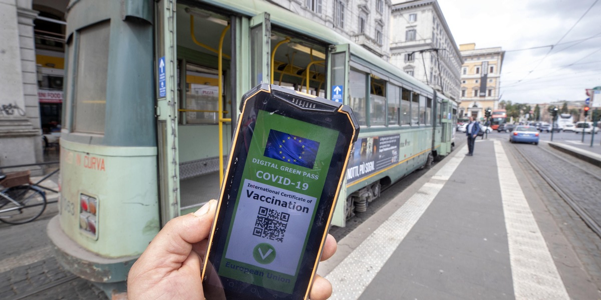 Covid, Green Pass e parametri: Governo verso cabina di regia
