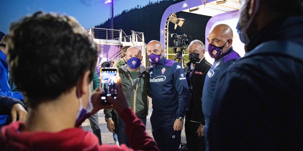 Fiorentina, Italiano presenta il suo staff a Moena