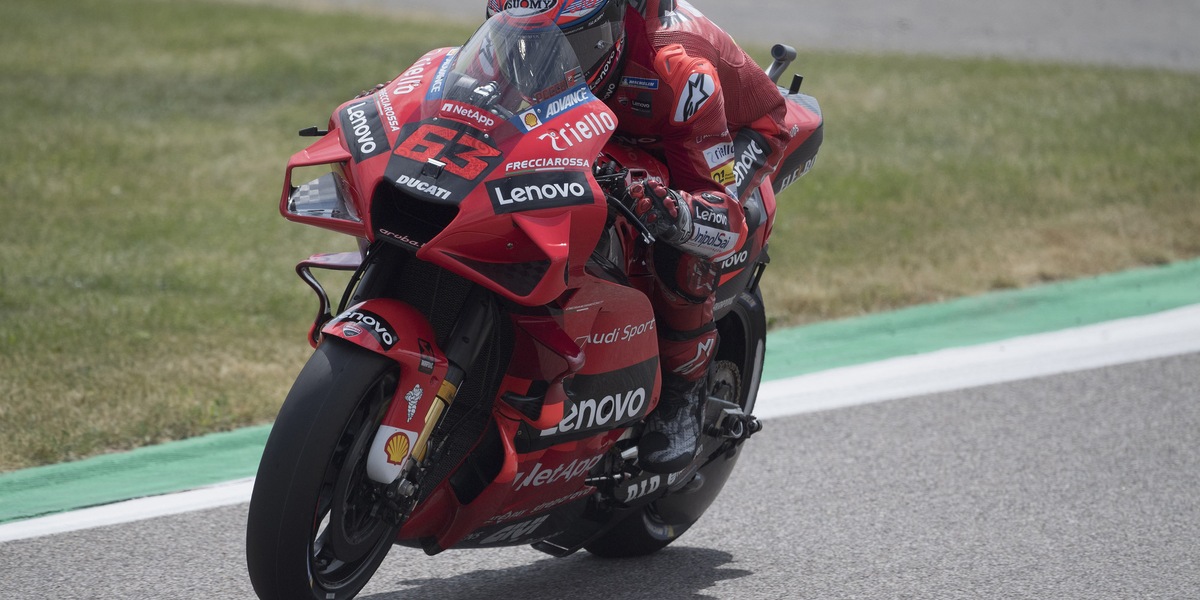 MotoGp, Gp Austria: Bagnaia guida le FP3, Rossi manca il Q2