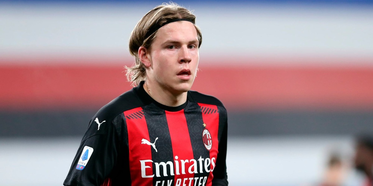 Milan, il saluto di Hauge: "Avrei voluto giocare in un San Siro pieno"