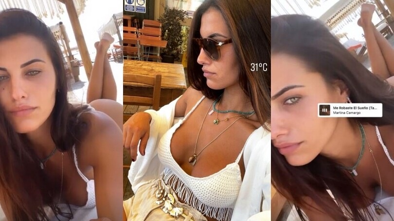Carolina Stramare assonnata e sensuale sul lettino...