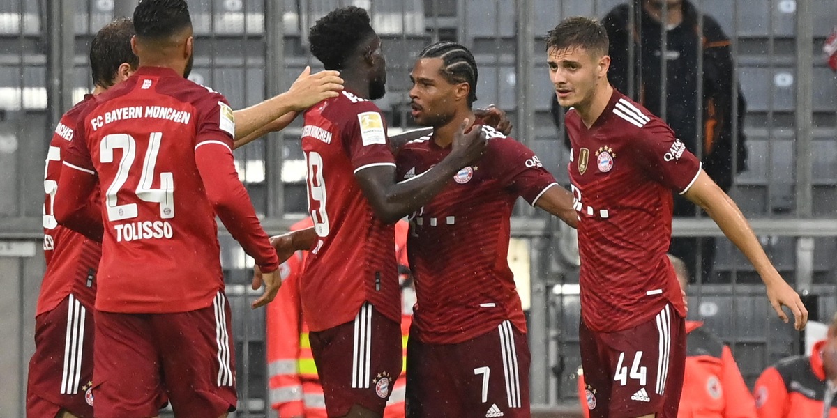 Il Bayern soffre, ma batte il Colonia: decide la doppietta di Gnabry