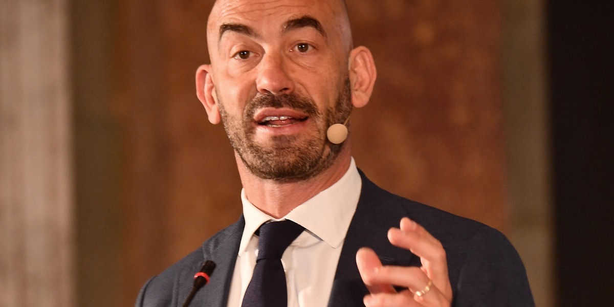 Covid: Bassetti sentito in procura dopo le minacce dei no vax