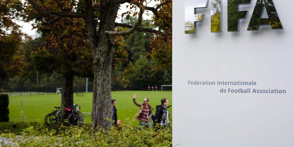 Calciatori sudamericani in campo in Premier: arriva l'ok della Fifa