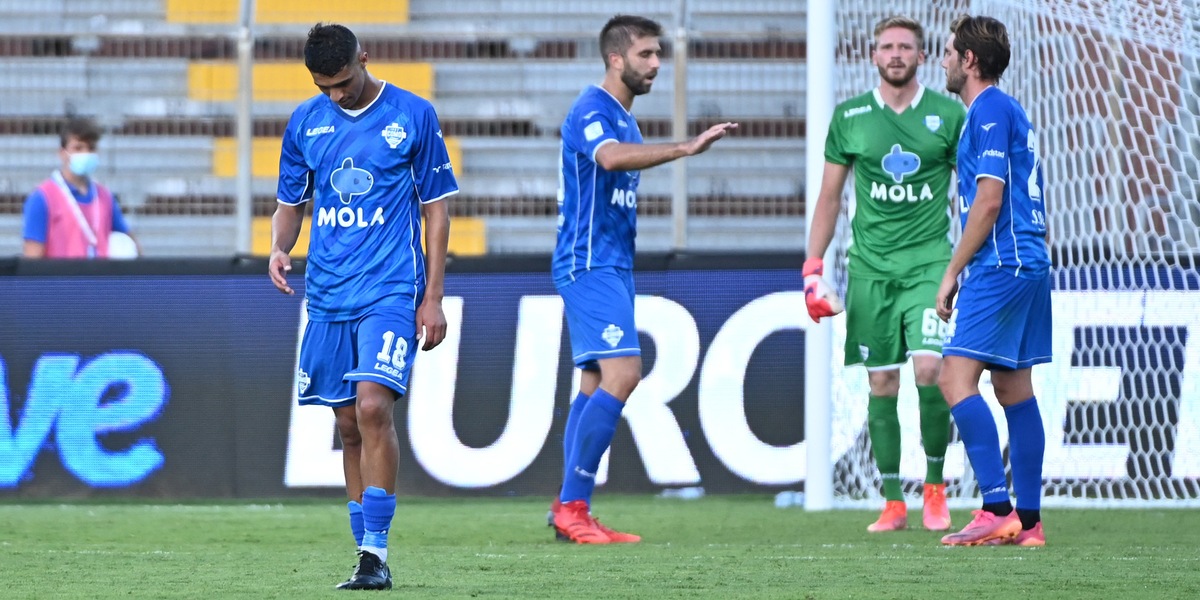 Serie B, Como ancora ko: il Frosinone passa 2-0