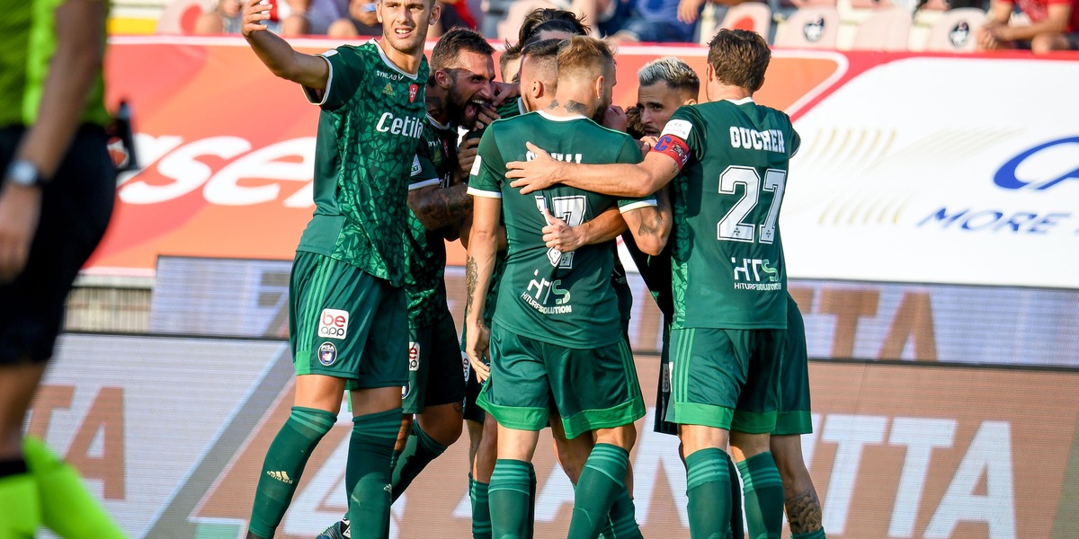 Pisa da solo al comando: 3-1 in casa del Vicenza