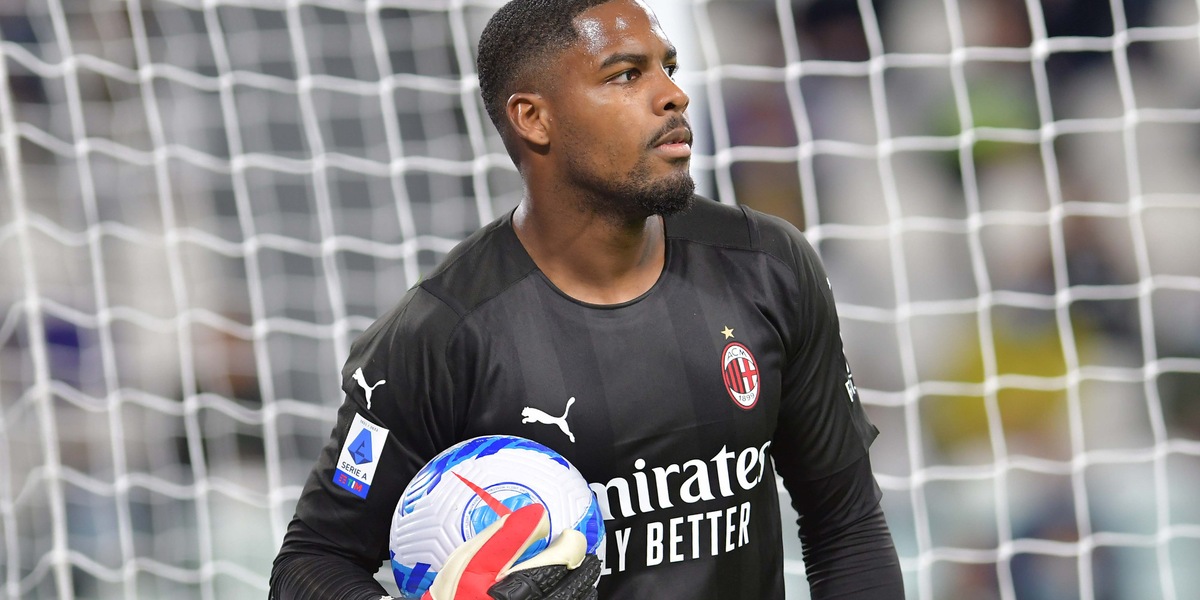 Insulti razzisti a Maignan, Juve e Milan a lavoro per trovare colpevoli