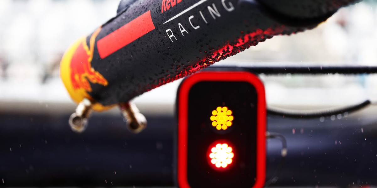 F1, maltempo a Sochi: cancellate le prove libere 3 del Gp di Russia