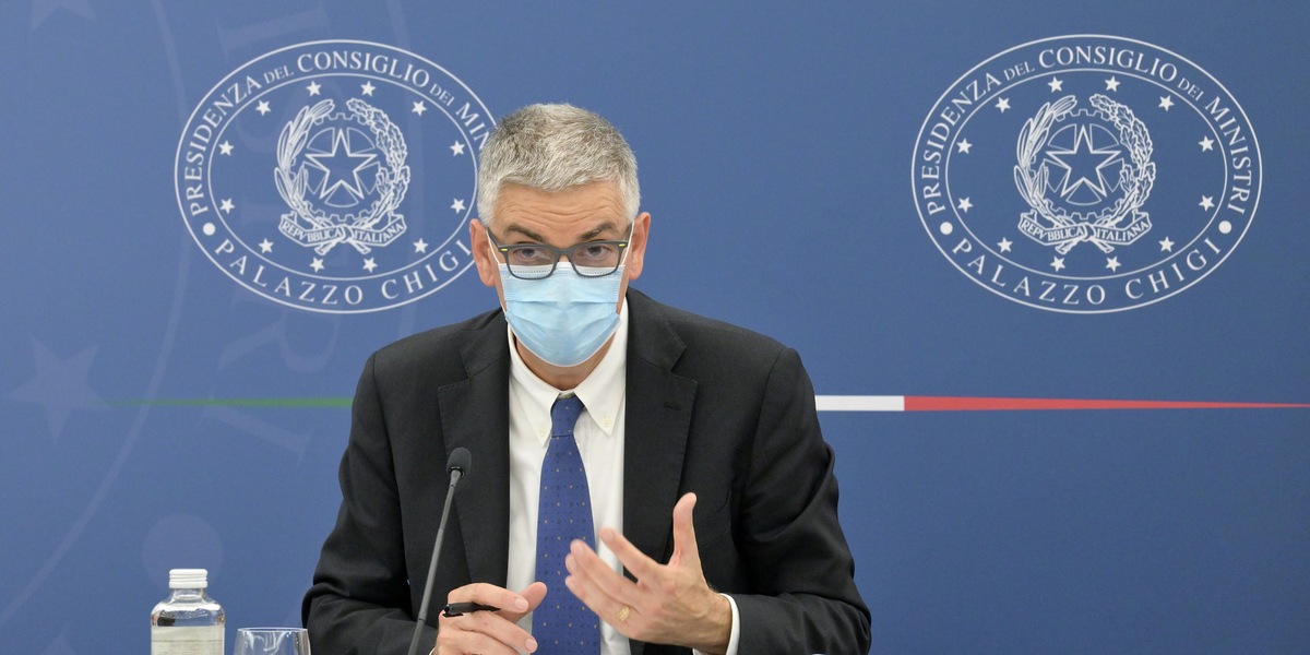 "Stadi al 75% e al chiuso al 50% in zona bianca", il parere del Cts