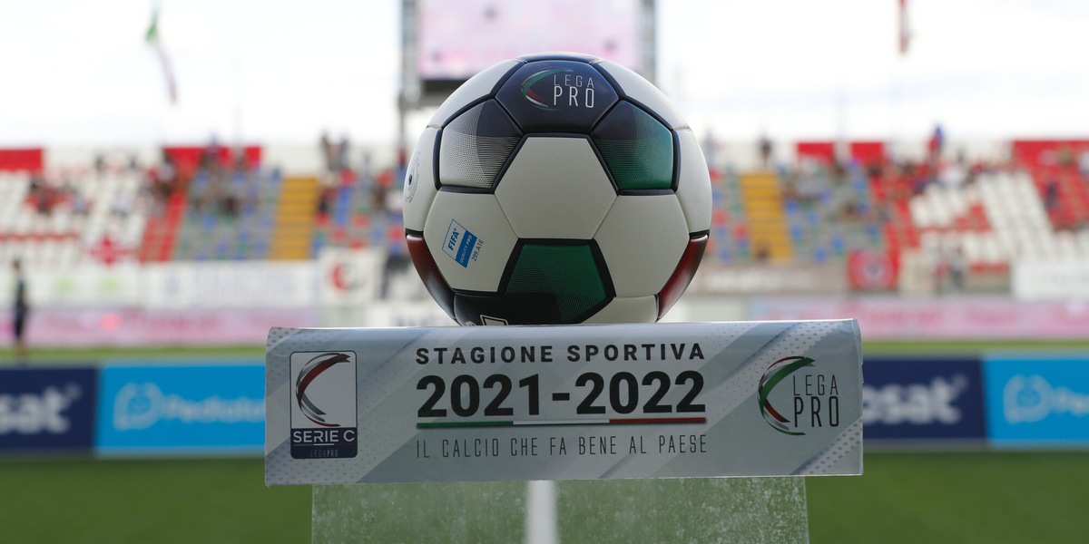 Serie C, la Feralpisalò sale al terzo posto: battuta la Pro patria 2-0