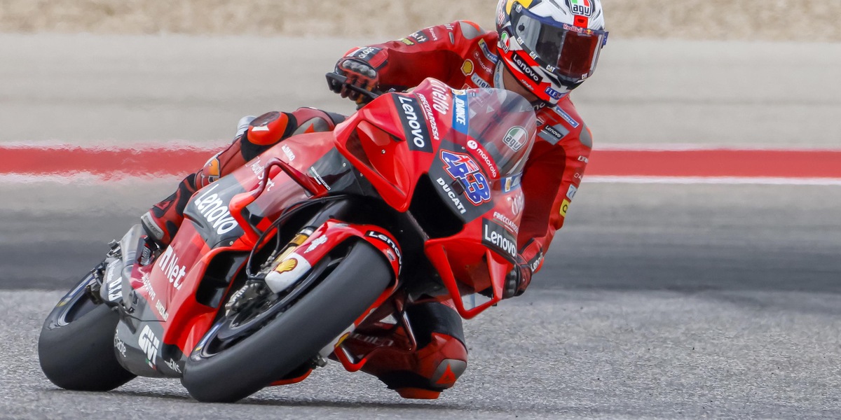 MotoGp, Gp Emilia Romagna: Miller avanti nelle libere 2, Rossi 22°