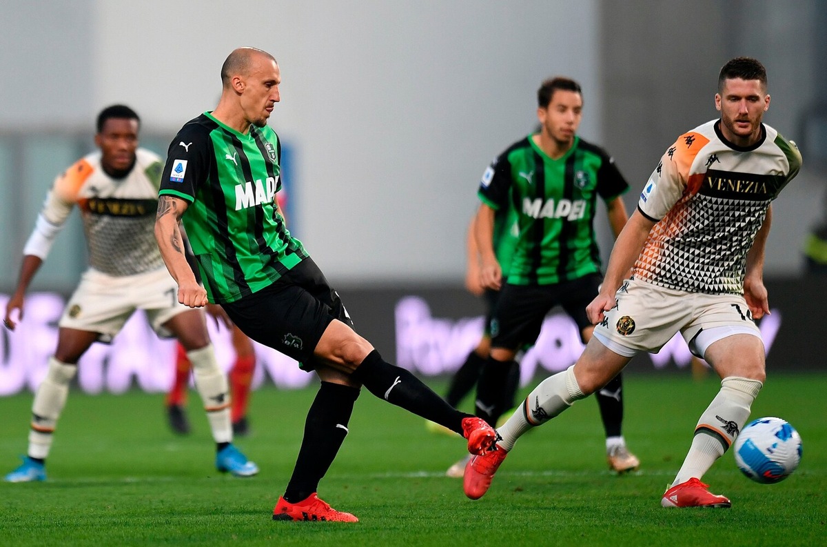 Sassuolo, allenamento a parte per Djuricic