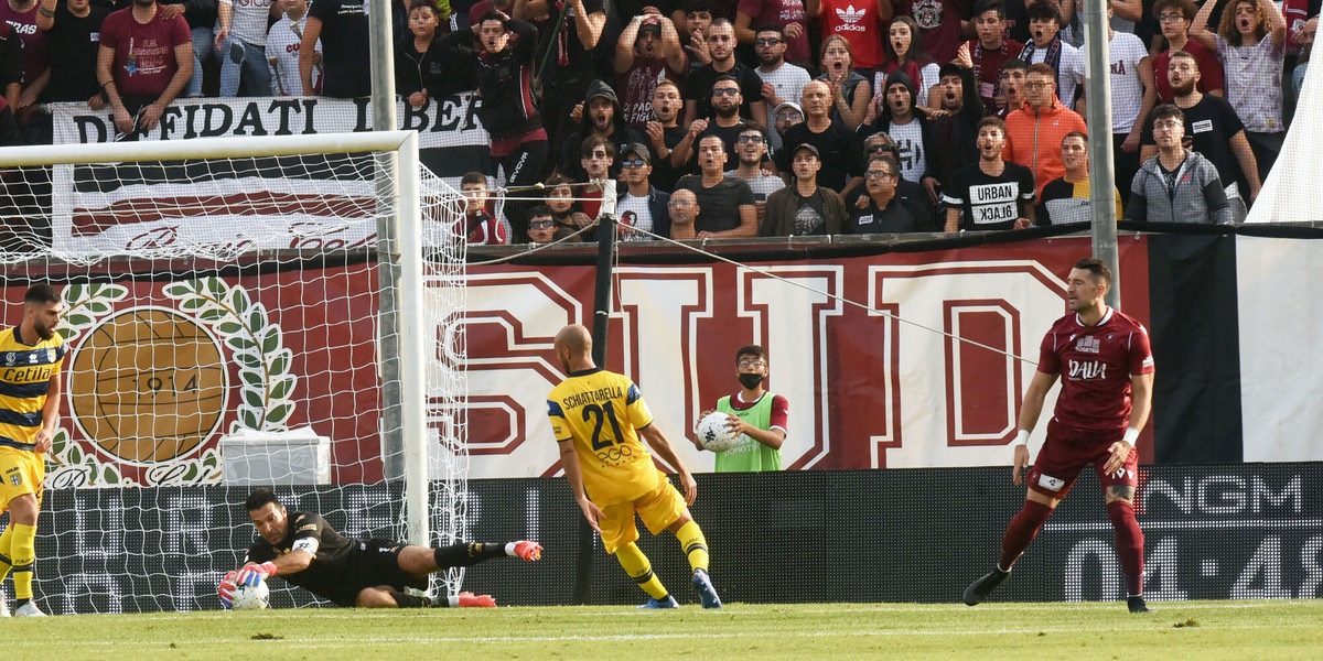 Serie B, ancora ko Buffon e il Parma: la Reggina vince 2-1
