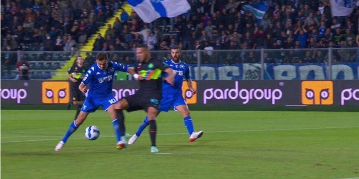 Empoli, Corsi furioso: "Bajrami da Var, qualcuno chiama i dirigenti arbitrali"