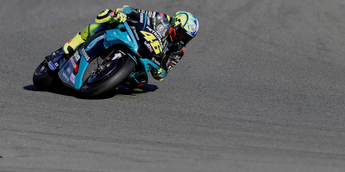 MotoGp, Valentino Rossi è 10° nell'ultima gara della carriera a Valencia
