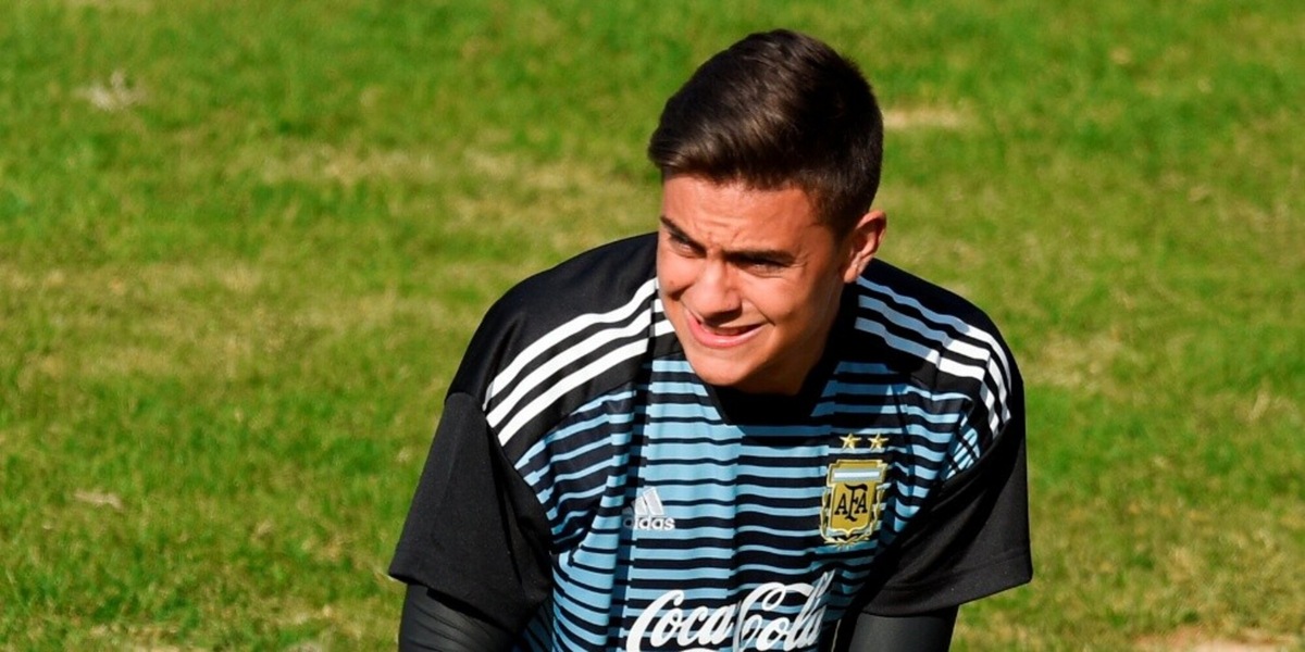 Atterraggio da brividi a San Juan per l'Argentina di Dybala