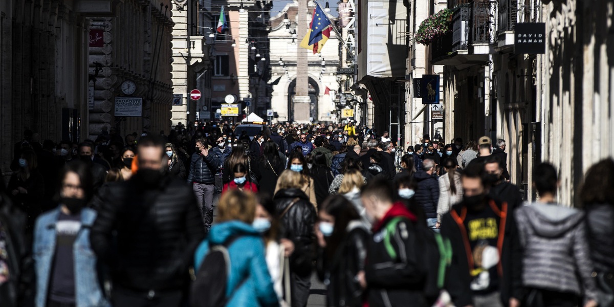 Covid in Italia, contagi e nuove chiusure: l'allarme della Coldiretti
