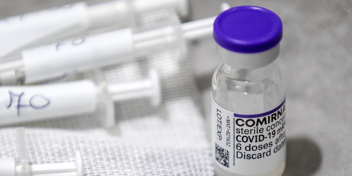 Direttore gruppo AstraZeneca: "Vaccini efficaci, improbabile ripresa pandemia"