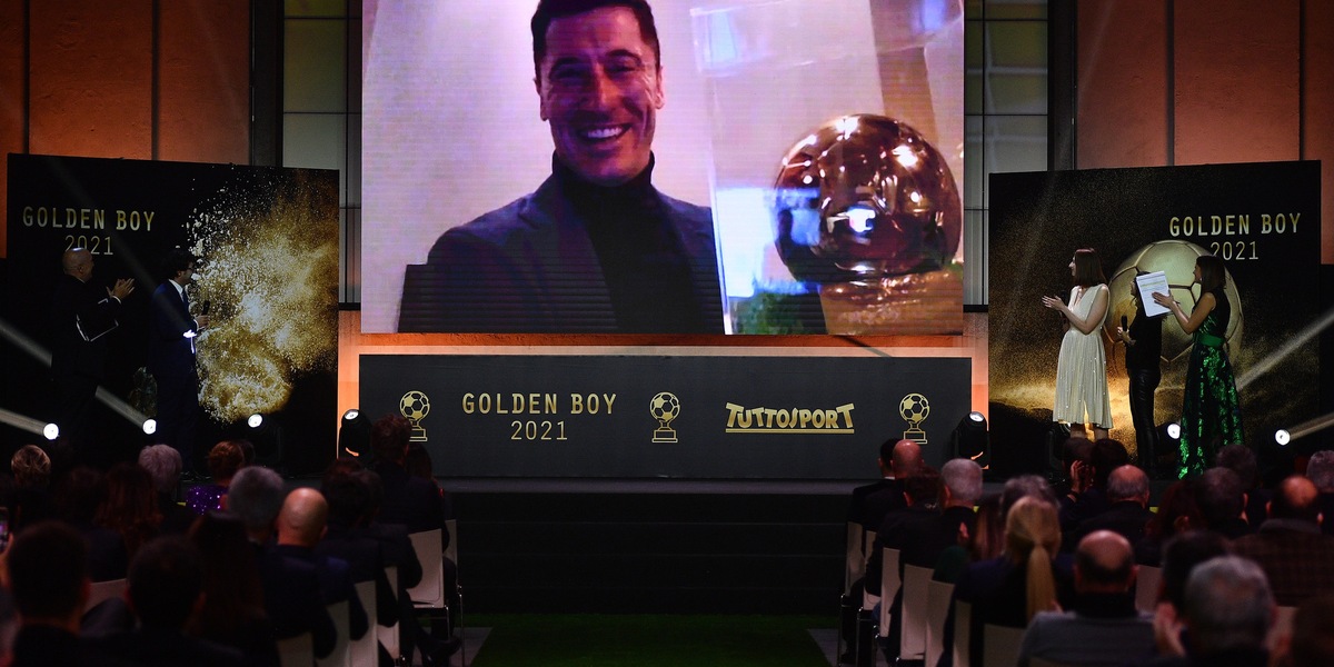 Lewandowski: "Giocare in Italia? Non lo so ma è possibile"