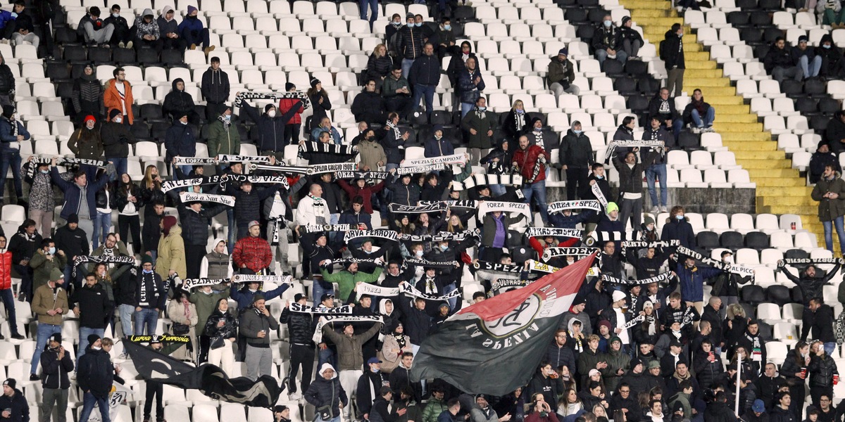 Spezia, contestazione dei tifosi dopo l'eliminazione in Coppa Italia