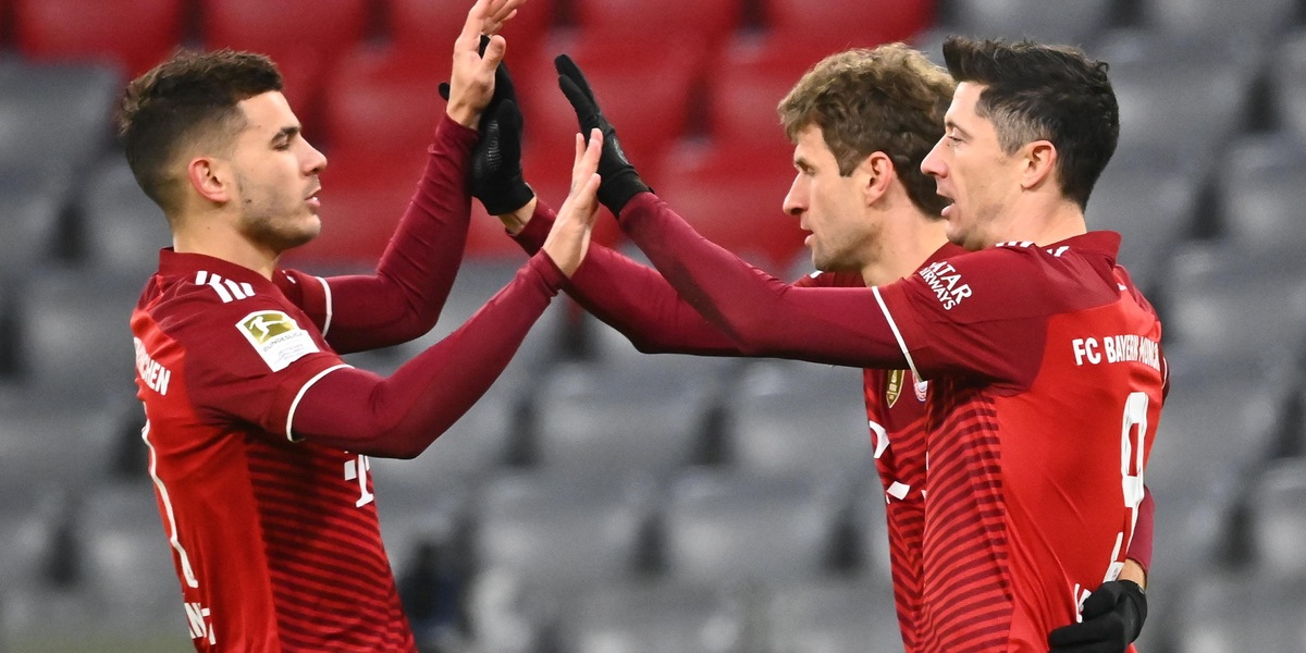 Il Bayern vola in Bundesliga: poker al Wolfsburg e +9 sul Dortmund