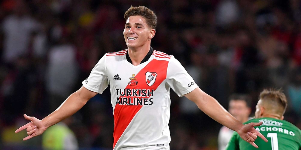 Olé: "Alvarez, pericolo per Juve e Inter: su di lui le big d'Europa"
