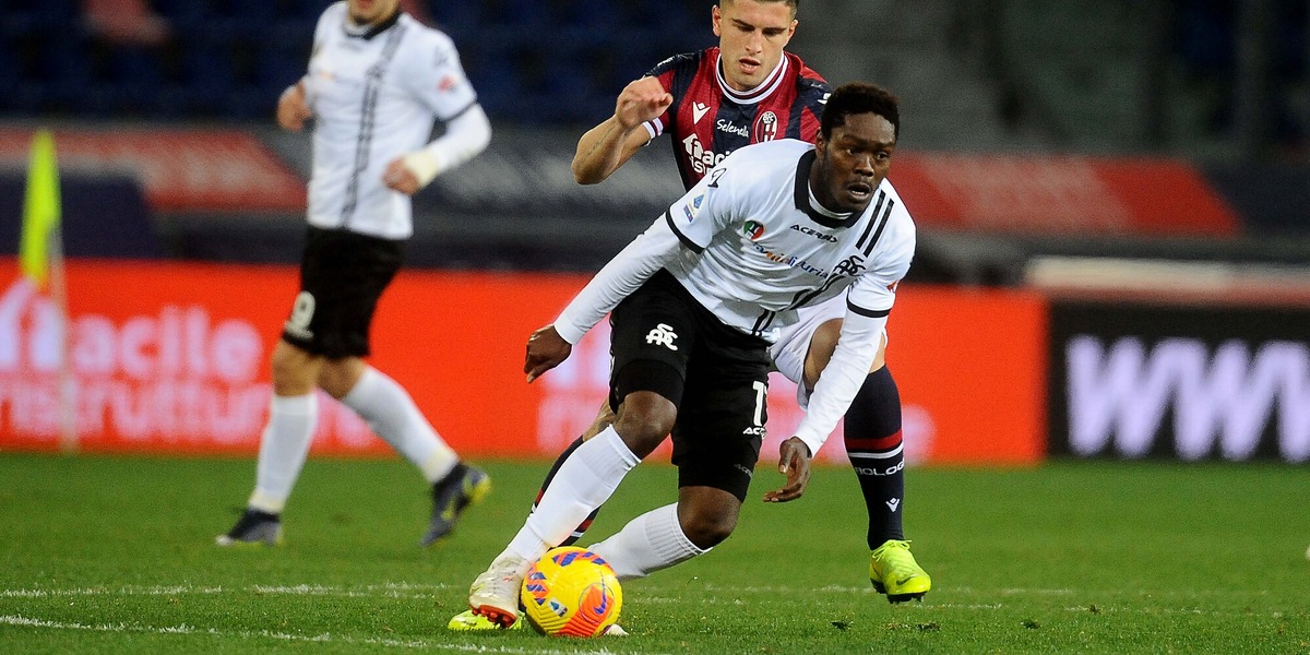 Spezia, Gyasi rinnova fino al 2025: "Ripagherò la fiducia sul campo"