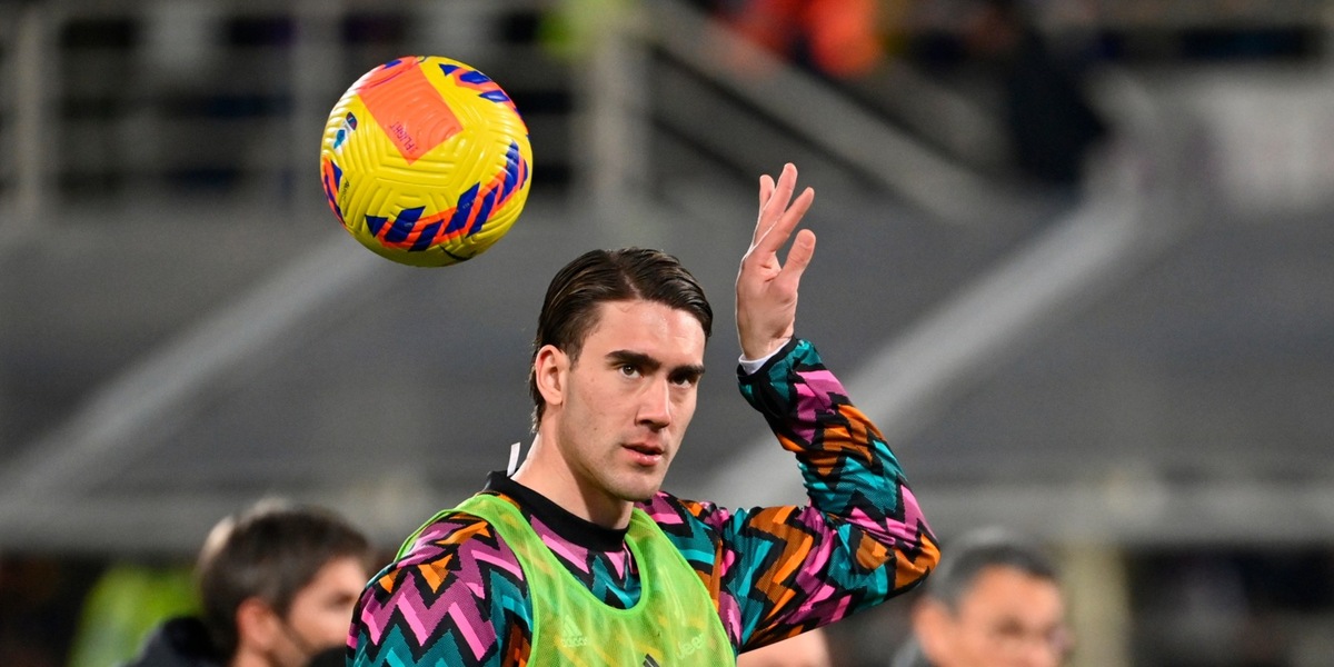 Cori razzisti per Vlahovic prima di Fiorentina-Juve