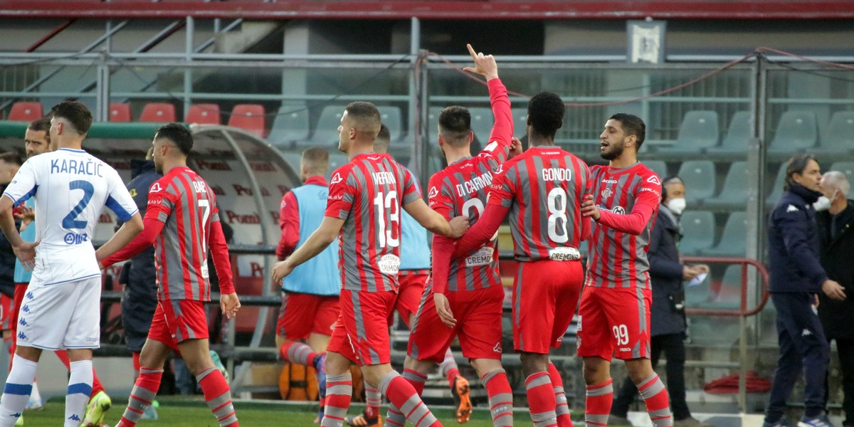 Serie B, Cremonese prima: Brescia battuto 2-1