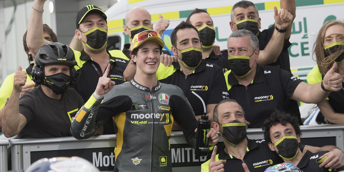 Moto2, Vietti vince in Qatar davanti a Canet. Arbolino 5°