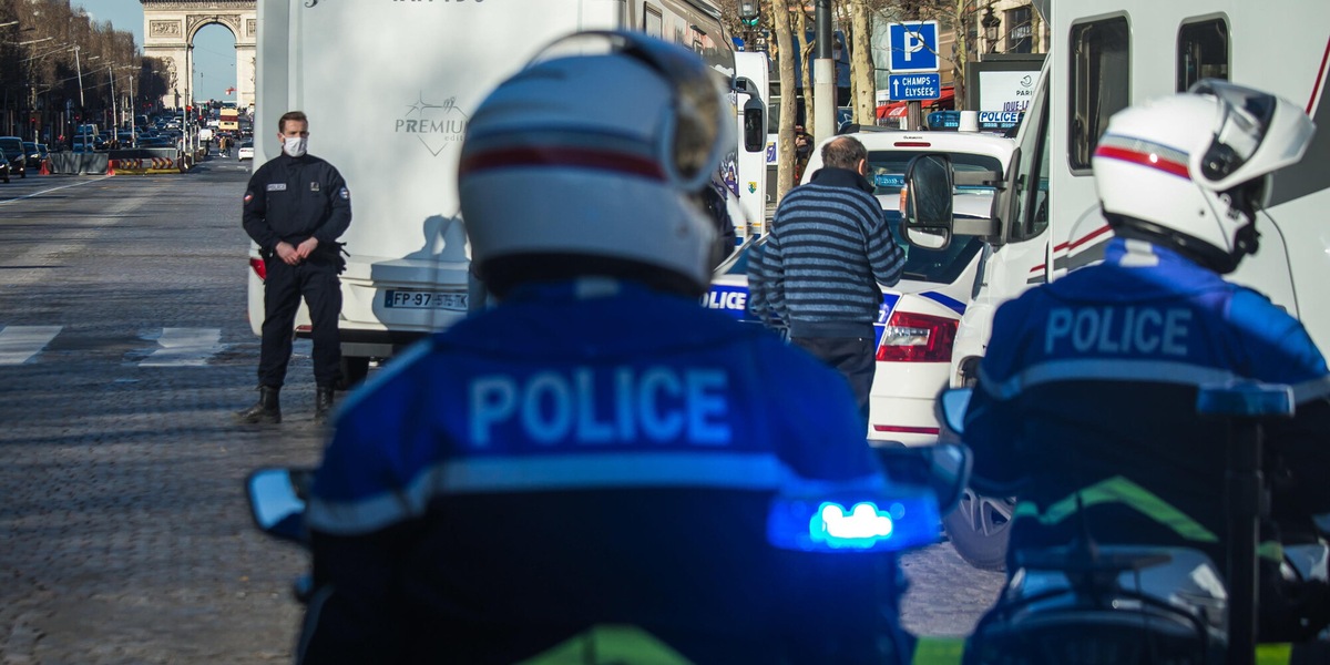 Parigi, assassinato ex rugbista dopo una lite in un bar
