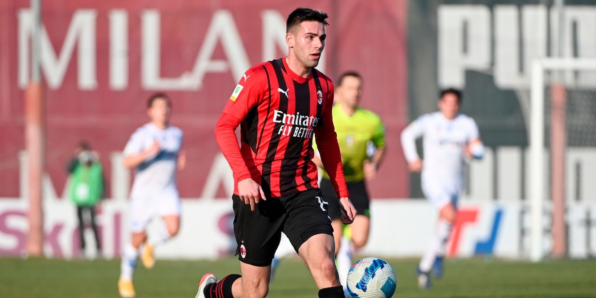 Primavera, il Milan torna a vincere: 2-0 al Verona. Roma-Inter 1-1