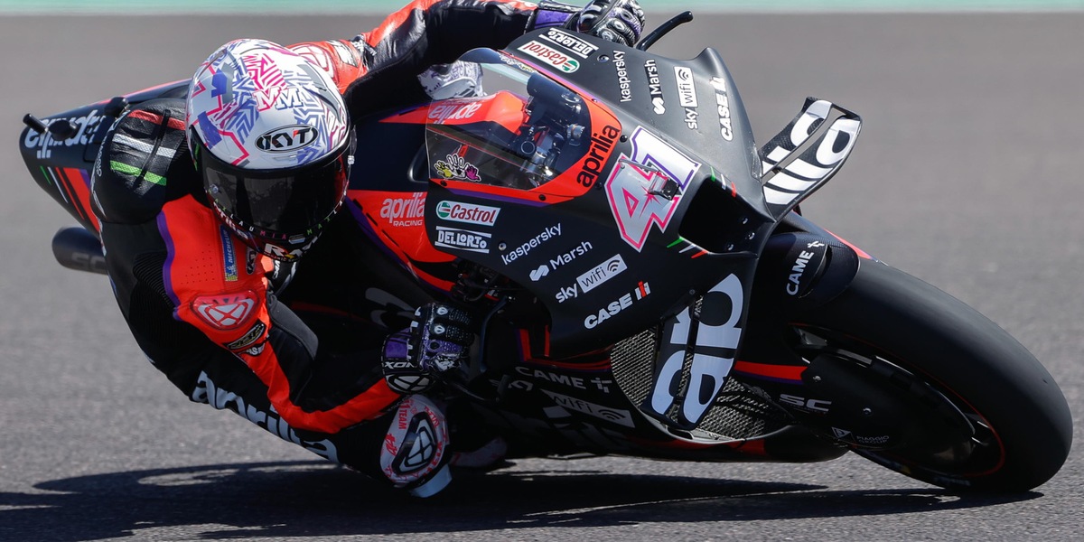 MotoGp, Gp Argentina: Aleix Espargaro comanda il warm-up, sesto Bagnaia