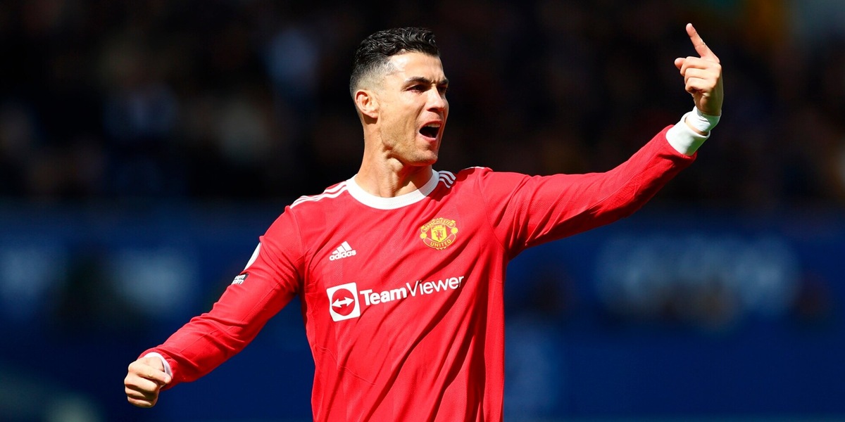 "Ronaldo, il telefono rotto era di un 14enne autistico: indaga la polizia"