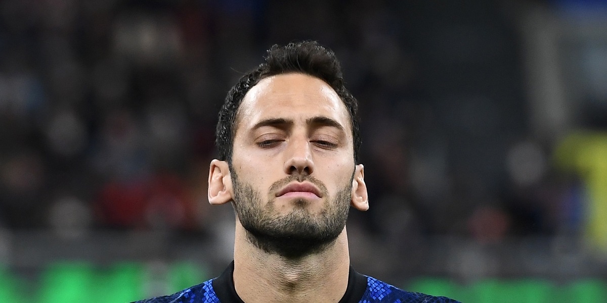 Serie A, una giornata di squalifica a Makengo e Calhanoglu
