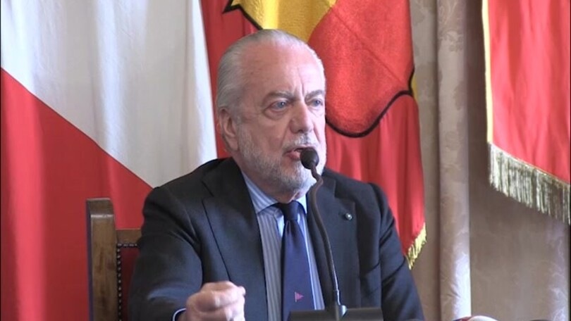 De Laurentiis: "Lo stadio sarà bellissimo"