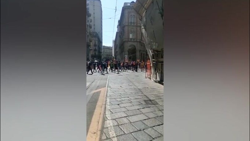 I tifosi del Barcellona Femminile invadono Torino