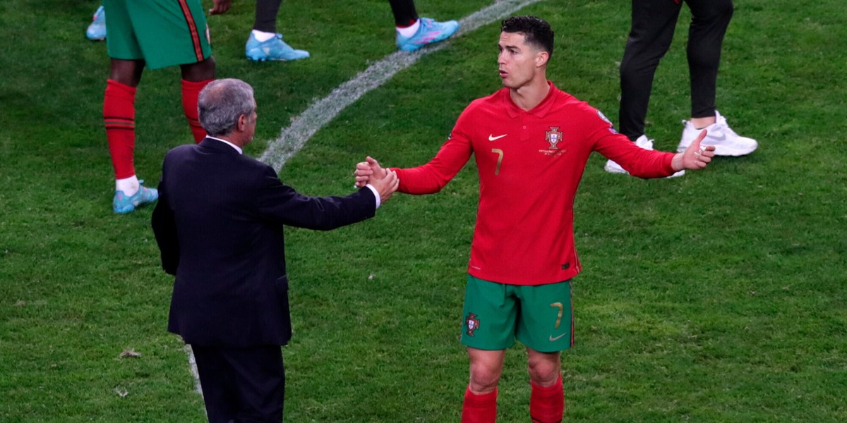 Portogallo, Santos su Ronaldo: "Panchina? Pensavo decidesse il match da subentrato"