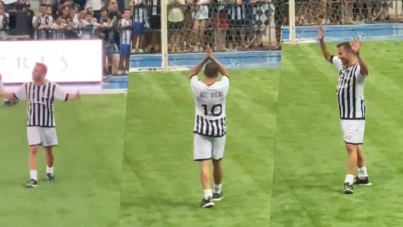 "C'è solo un Capitano", ovazione per Del Piero al PalaMaggetti