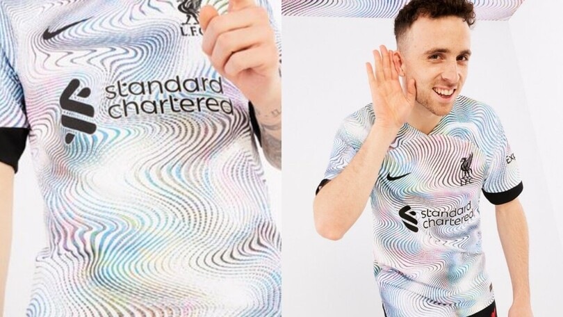 Liverpool, ecco la seconda maglia "musicale"
