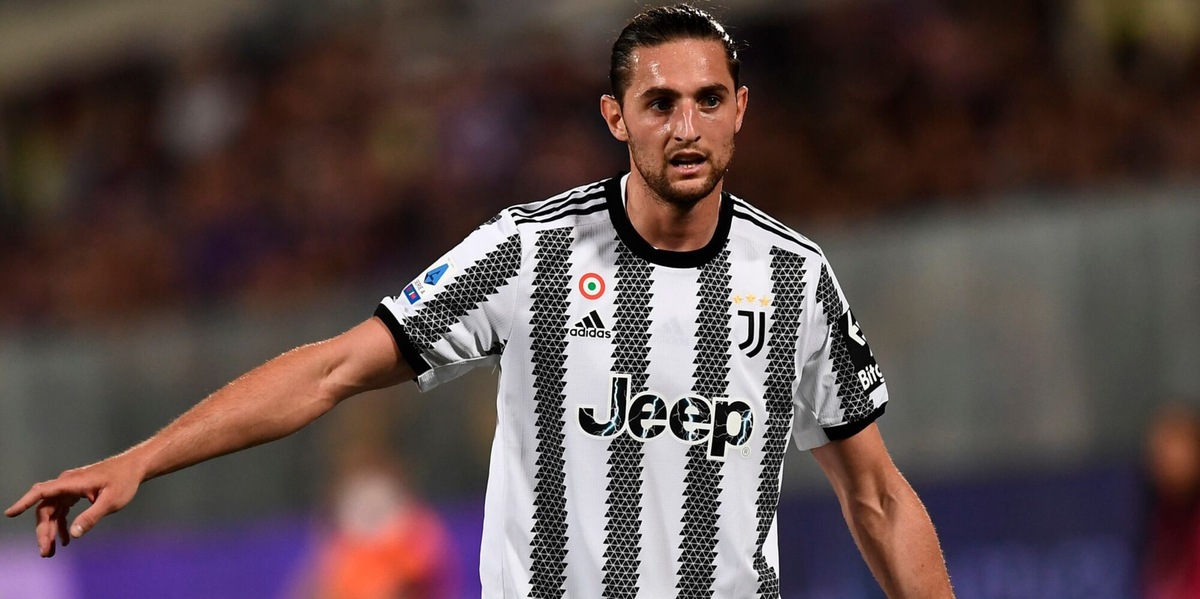 Juve, il Chelsea pensa a Rabiot: pronta un'offerta
