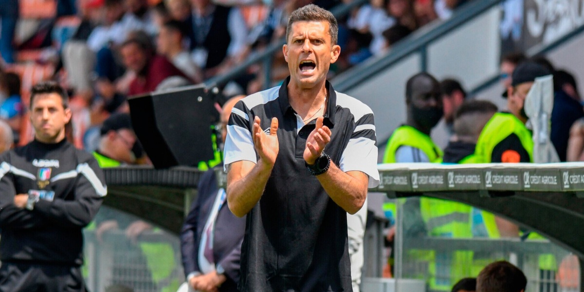 Il Bologna ha scelto: panchina a Thiago Motta