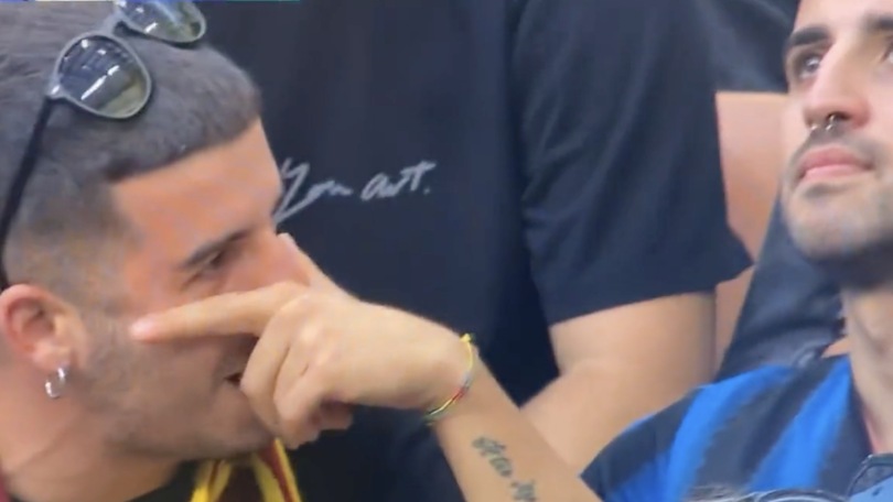 Inter-Roma, la Dybala-Mask dell'amico fa il giro del web