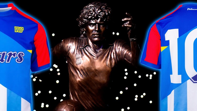 Maradona, la maglia celebrativa di NR tra Napoli, Boca, Barcellona e Argentina