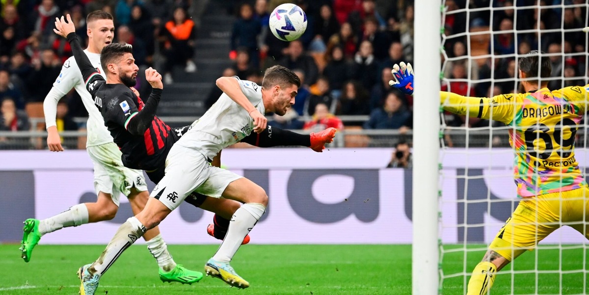 Giroud, capolavoro e rosso: allo Spezia non basta Maldini, Milan a -6 dal Napoli