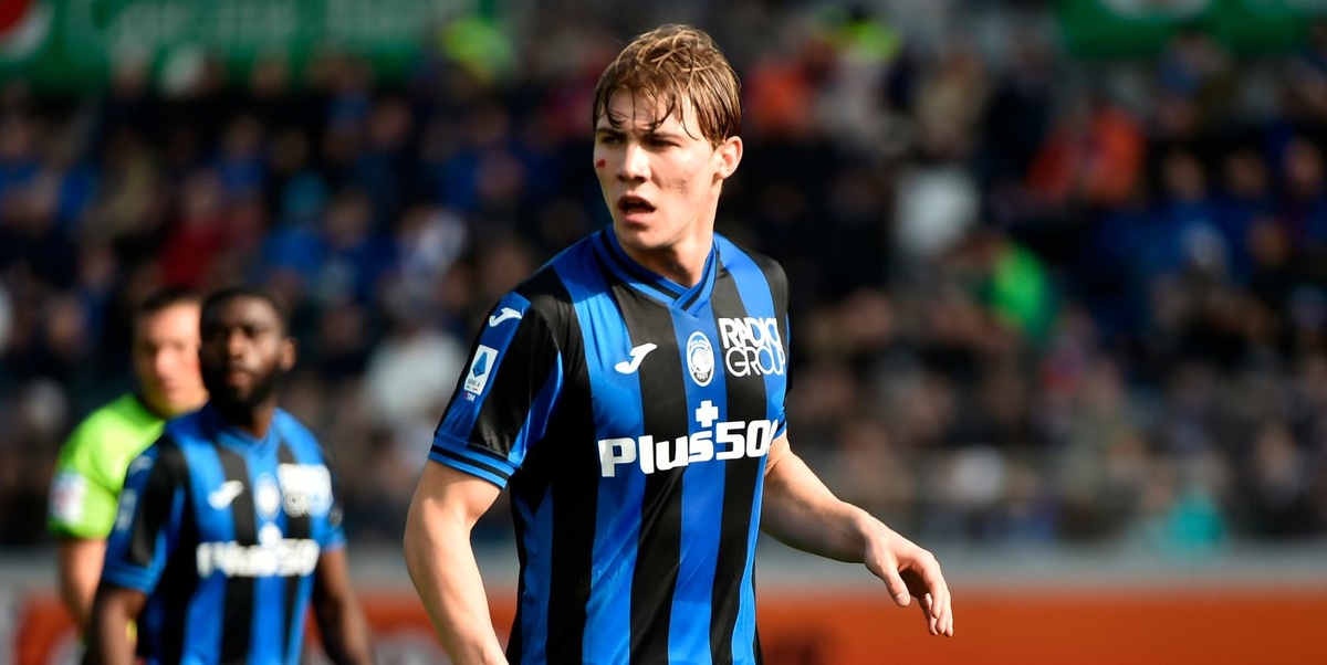 Il Milan cerca un bomber: Hojlund è il profilo ideale ma costa