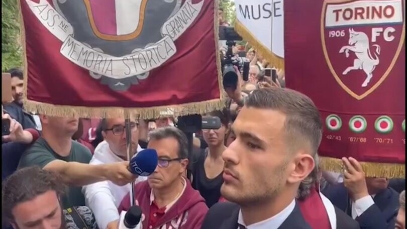 Toro, Buongiorno legge i nomi dei Caduti di Superga