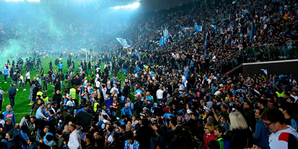 Scudetto Napoli, tragedia a Udine: morto d'infarto un tifoso