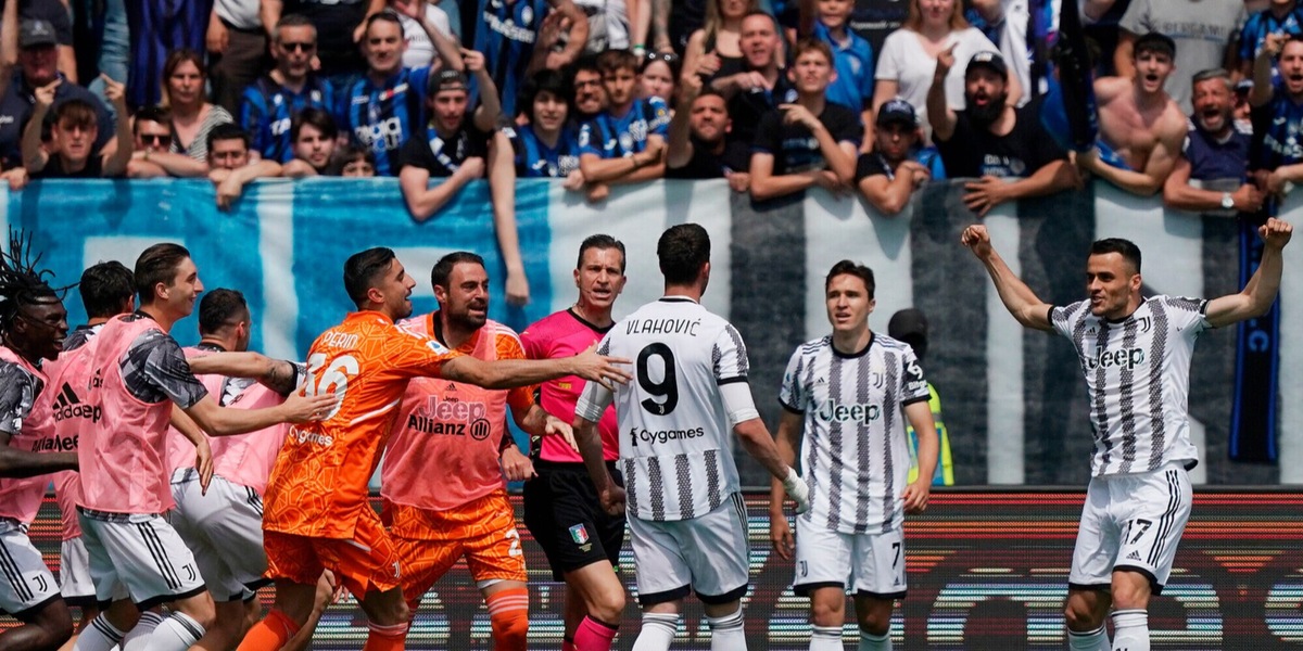 Vlahovic zingaro, la curva Atalanta resta chiusa: nessun ricorso