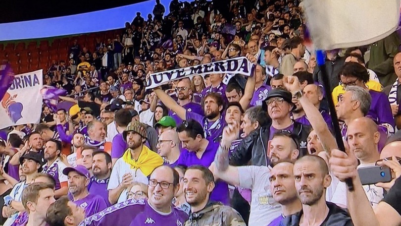 La Fiorentina perde la Conference, tifosi Juve spietati col tifoso che insulta